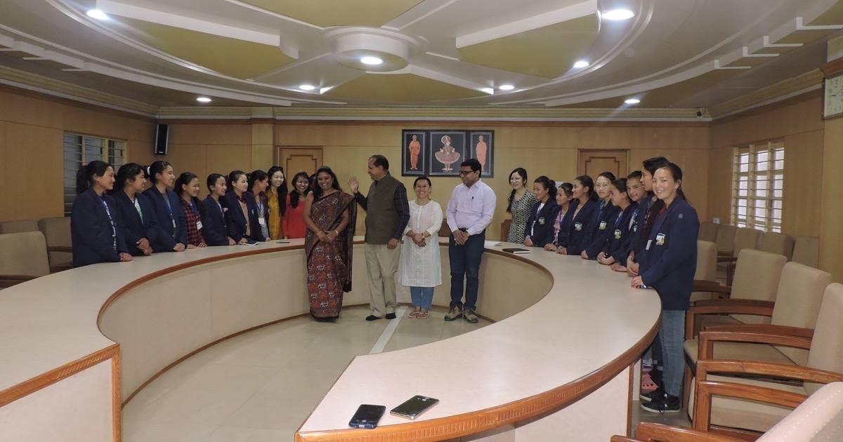 introduction-mrs-leh.jpg