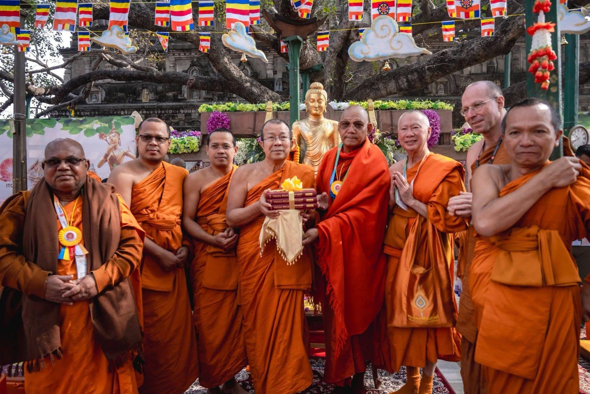 Ven. Bhikkhu Sanghasena, and ITCC India Welcomes H.H Sitagu Sayadaw in Bodhgaya